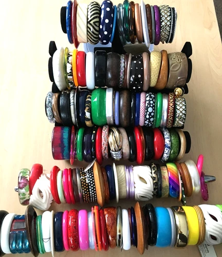 130+ HUGE Vintage Costume to Fashion Jewelry lot Bracelet Bangle Plastic Lucite