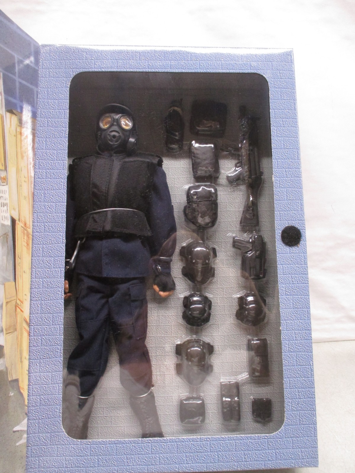 1999 21st Century Toys America's Finest SWAT Team Leader 1