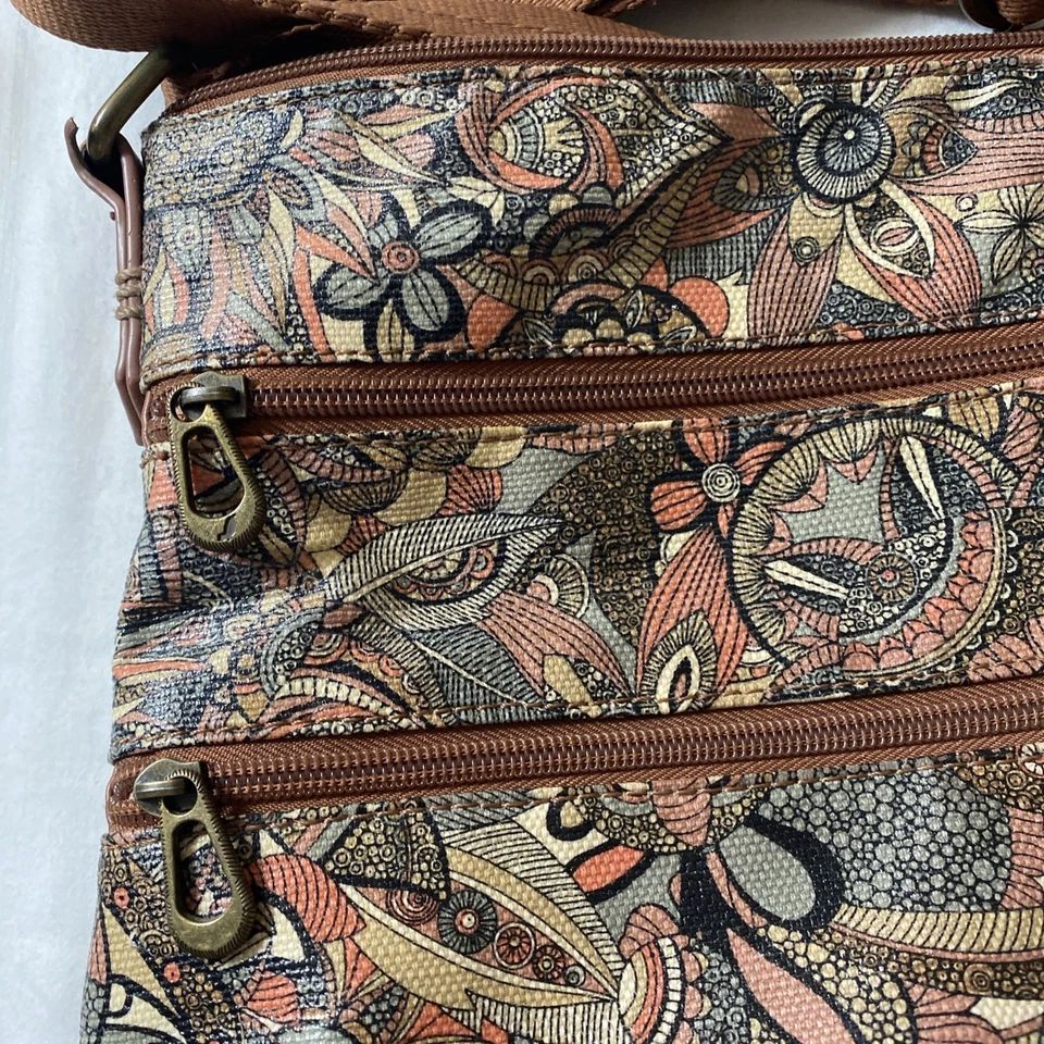 Sakroots абстрактный цветочный через плечо Дамская сумка/сумочка - Изображение 3 из 4