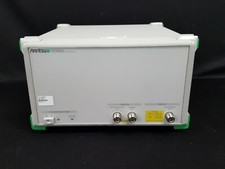 Anritsu MT8860C : WLAN Test Set, with option 014  (2004)