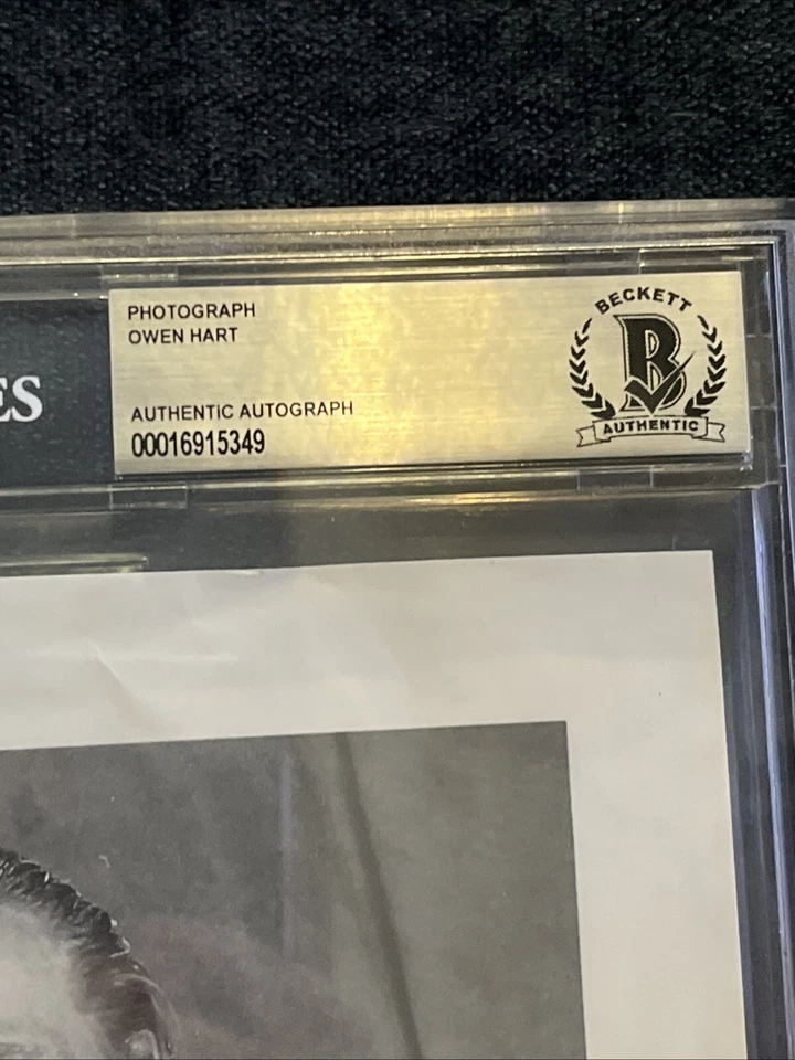 Owen Hart ~  Signed Autographed WWF 8x10 Promo Photo ~ Beckett BAS Slabbed WWE - Image 3 of 4