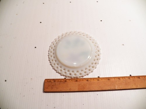 Vintage Hand Painted Violet Milk Glass 5.5" Plate w/ Lace Edge - Bild 3 von 3