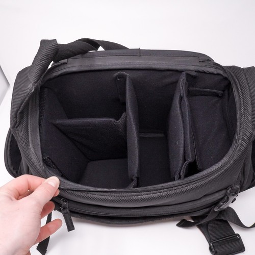 Bolsa eslinga lateral para cámara Sony Alpha LCS-AMSC30 - Excelente estado - Imagen 3 de 7