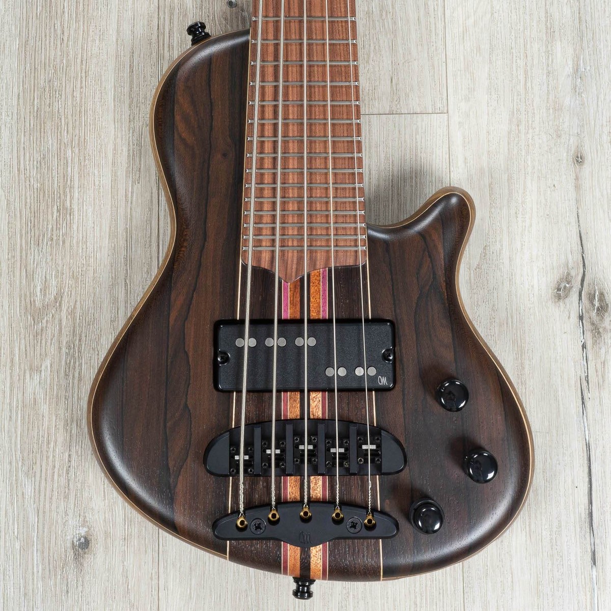 ベース MAYONES Cali 5 MAYONES Cali 5 Curly Poplar Top #674 ｜イケベ楽器店