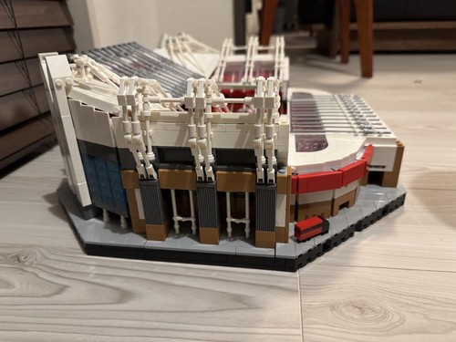 LEGO Creator Expert Old Trafford - Manchester United 10272 In 2020 Comp W/Manual - Picture 7 of 8