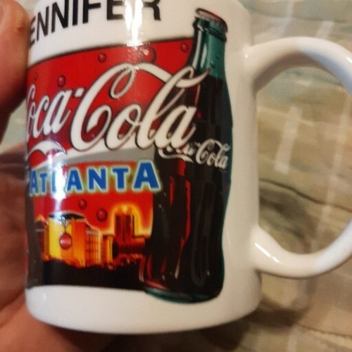 JENNIFER Coca Cola ATLANTA MUG CUP COKE 10oz Ceramic White Wrapped Design - 第 16/17 張圖片