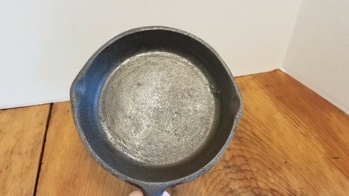 "Sartén de colección Trippies INC 1987 Taiwán hierro fundido hierro fundido boquillos dobles 6" - Imagen 2 de 8