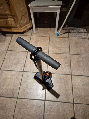 SKS AIR-X-PLORER DIGI 10.0 Standpumpe - Schwarz