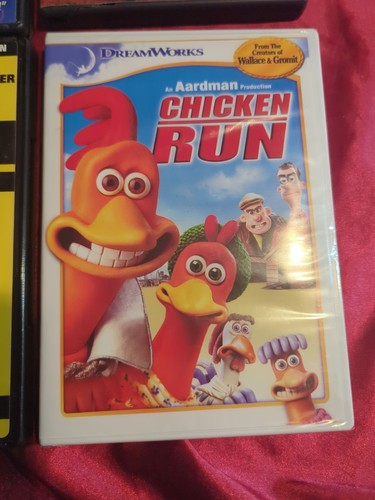 Lot Set of 4 Dreamworks Movies DVD's Bee Madagascar 3 King Fu Panda Chicken Run - Picture 4 of 7