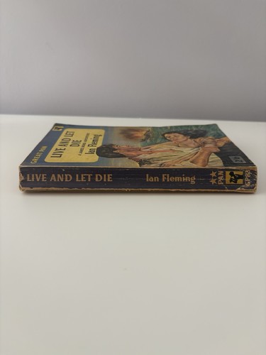 Live And Let Die Pan 1957 1st Edition - Rare Thicker Paper Version. James Bond - Bild 2 von 10