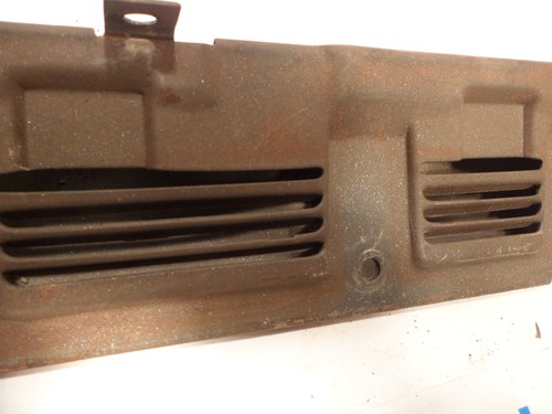 70-72 Oldsmobile Cutlass F85 442 Vista Cruiser Heater Control Light Housing - Picture 4 of 4