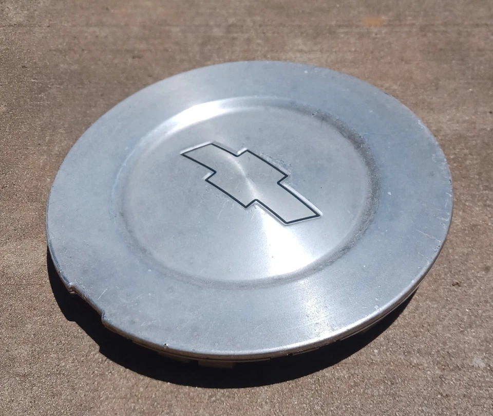 Tapa central Chevrolet Trailblazer 2004-2009 número de pieza 9595108 04 Foto 2 de 3