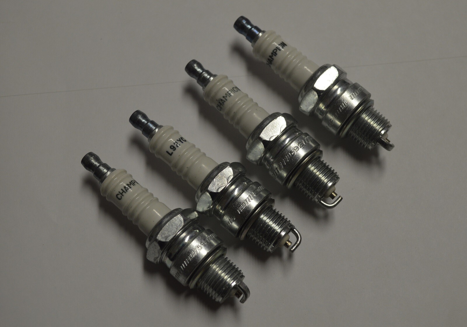 Suzuki Generator Power Equipment  CHAMPION Spark Plug  L92YC  Set 4