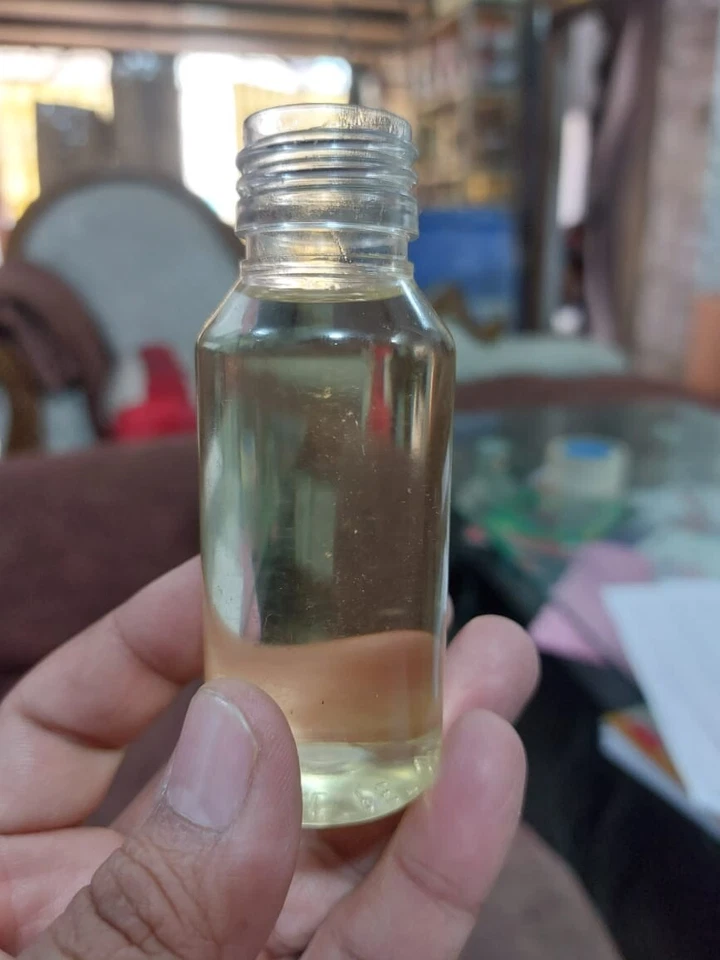 Óleo puro de sândalo/100% PURO/NATURAL/Frete grátis para todo o mundo - Imagem 2 de 2