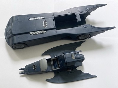 Spielzeug Figur BATMAN DC Comics - Auto BATMOBILE + JET - KENNER TONKA 1993