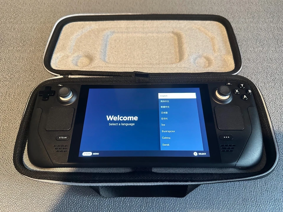 Valve Steam Deck OLED, photo 1 of 5