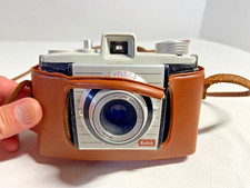 Vintage KODAK BANTAM COLORSNAP 35 FILM CAMERA W/Leather Case Made in England