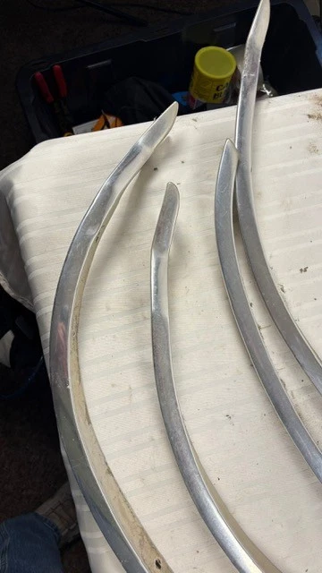 87-91 Ford F150 - Juego completo de molduras de arco de rueda para guardabarros OEM: de un 1989 F 150 Foto 3 de 4