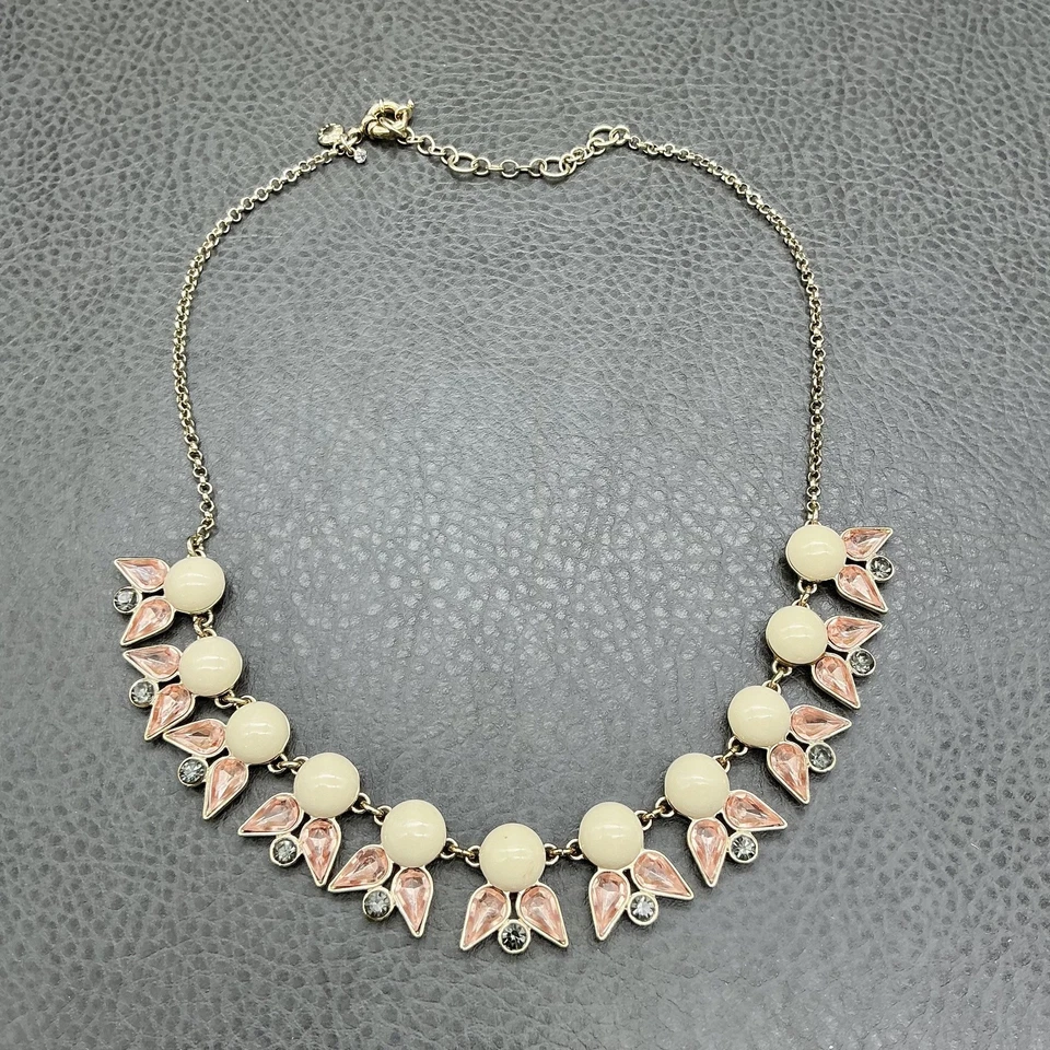 Collar J.Crew Distintivo Tono Dorado Rosa Cristal Marfil Cabujón Babero Estrás Foto 2 de 4