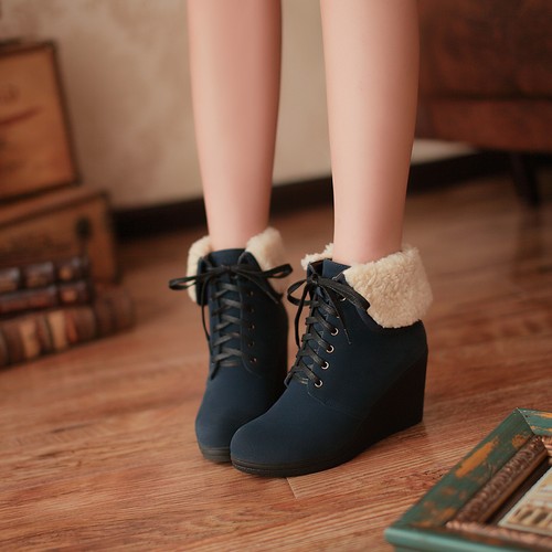 84672 Women Ladies Blue Black Faux Fur Lace Up Wedge Winter Boots Shoes 34-39 - Picture 8 of 11