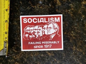 Funny-Political-sticker-Bernie-Sanders-Democratic-SOCIALISM-SUCKS-2020-PRO-TRUMP