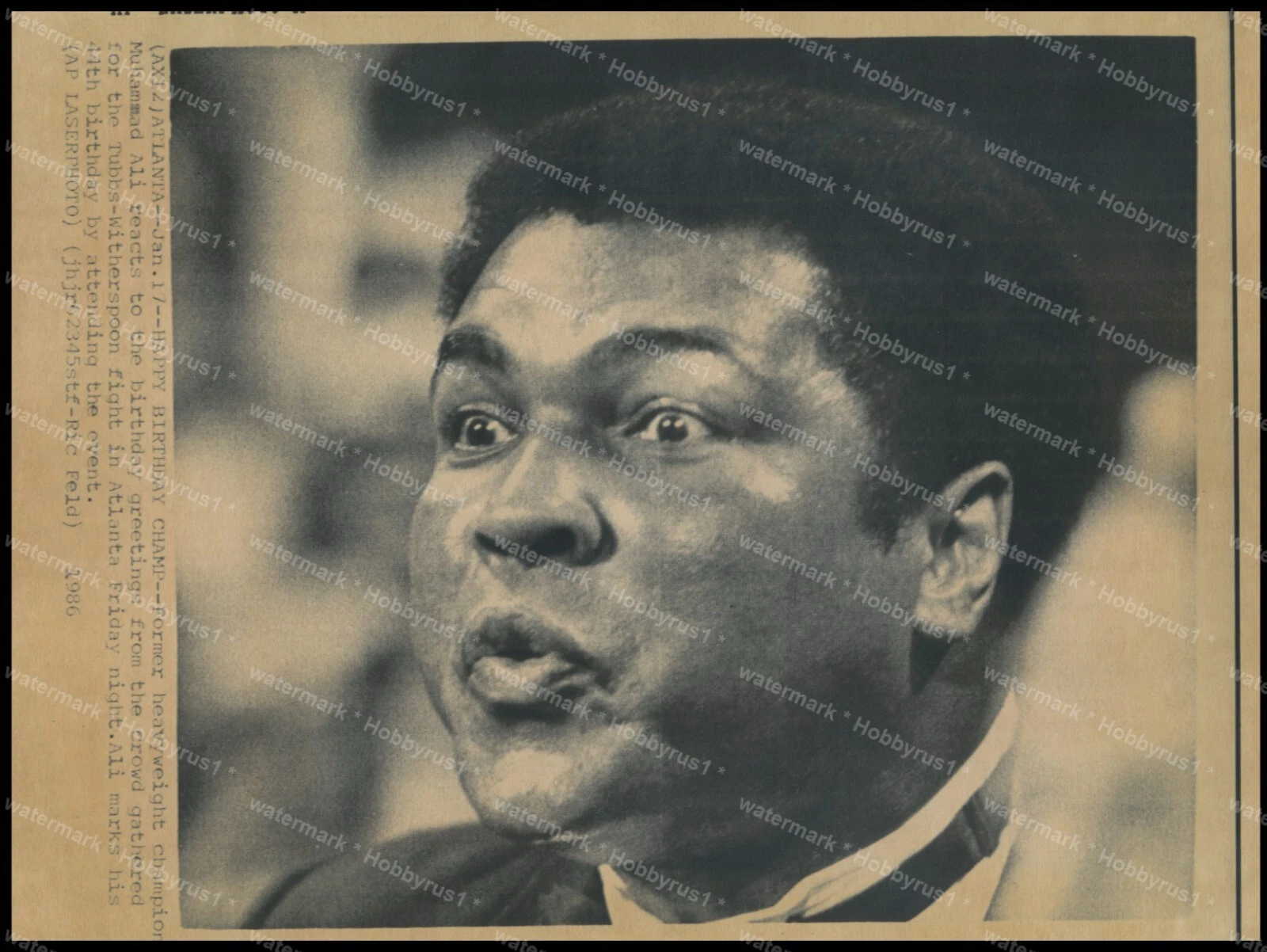 Muhammad Ali 44歳の誕生日を祝う1986年オリジナルワイヤーレーザー写真 - 画像1/2