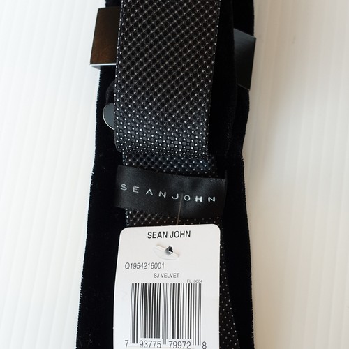 SEAN JOHN Black Velvet Solid Pindot Tail Slim Tie - Picture 4 of 4