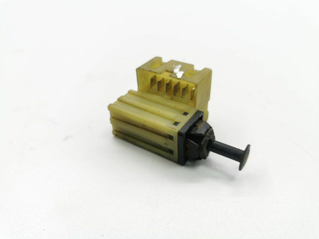 Chrysler 300 - 300C 2007 Brake Pedal Sensor Switch 04671336 Chrysler 300 - 300C 2007 Brake Pedal Sensor Switch 04671336