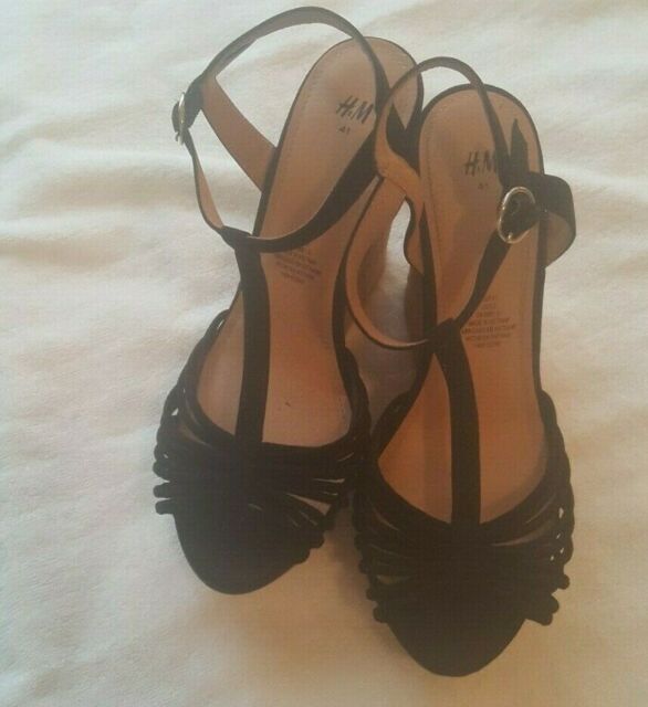  H  M  Women s Black Slingback Fabric Wedge Sandals  9 5 M  