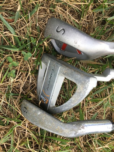 PING Junior/Kids RED 22" STAND 4-Way GOLF CLUB AND 3 Golf clubs sw.6iron,putter - Picture 2 of 11