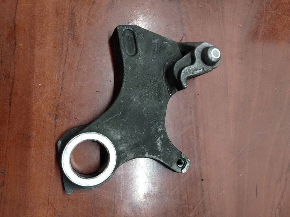 Pinza de freno trasera Yamaha YZF R6 2005 R6 Foto 3 de 4