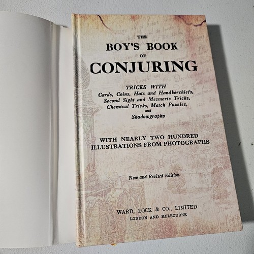The Boys Book Of Conjuring New And Revised Edition - Foto 3 di 12