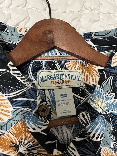 Margaritaville Hawaiian Shirt Mens XL Blue Floral Short Sleeve Rayon - Picture 2 of 6