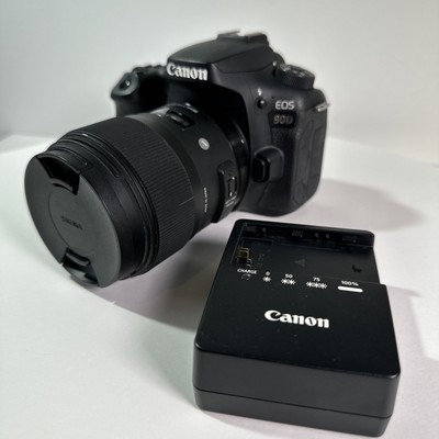 Canon EOS 90D  Digital SLR Camera Sigma 35mm 1.4 Lens Battery And Changer