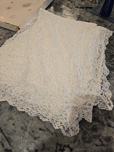 Vintage Sleater 5th Avenue Luxury Lace Tablecloth 52x70 White PARISIAN LADY - Picture 8 of 12