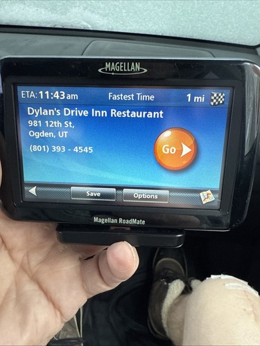 MAGELLAN 2035 Roadmate 4.3" Touch Screen Navigation System - Picture 4 of 12
