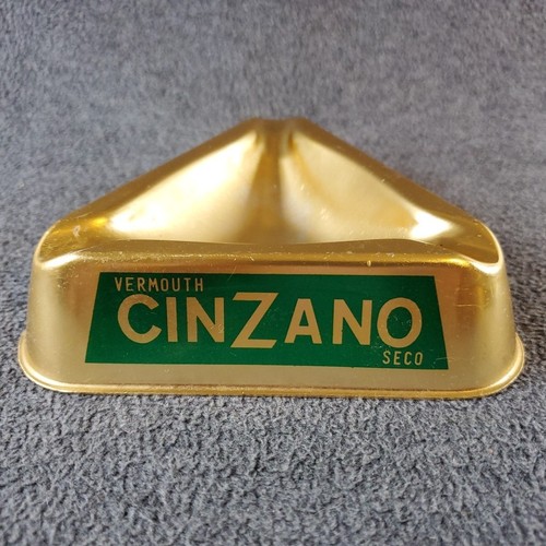 Vintage Aluminium Cinzano Wermut Aschenbecher Dreieck 5" goldfarben - Bild 3 von 24
