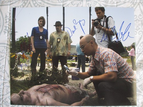 DEXTER CAST SIGNED 11x14 PHOTO MICHAEL C HALL JENNIFER CARPENTER 4+ DC/COA RARE