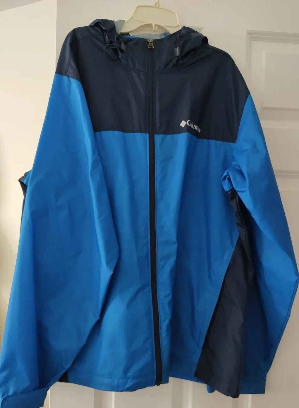 Columbia Sportswear Company Blue Windbreaker Jacket Hood Mens size Large Vietnam