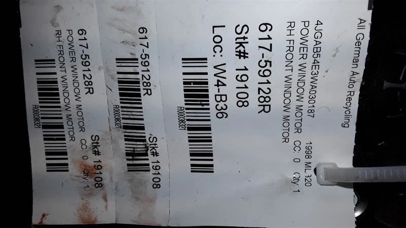 98 99 MERCEDES BENZ ML320 RH FRONT WINDOW MOTOR Foto 4 de 4