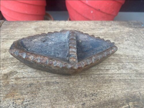 Antique Old Wooden Carved Boat Shape Rare Color Tray Spice Pot Tikka Box Chopda - Picture 1 of 8