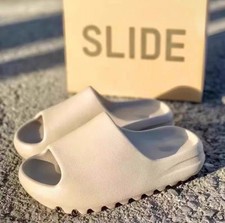 Yeezy Slides bone size 10-Accepting offers  