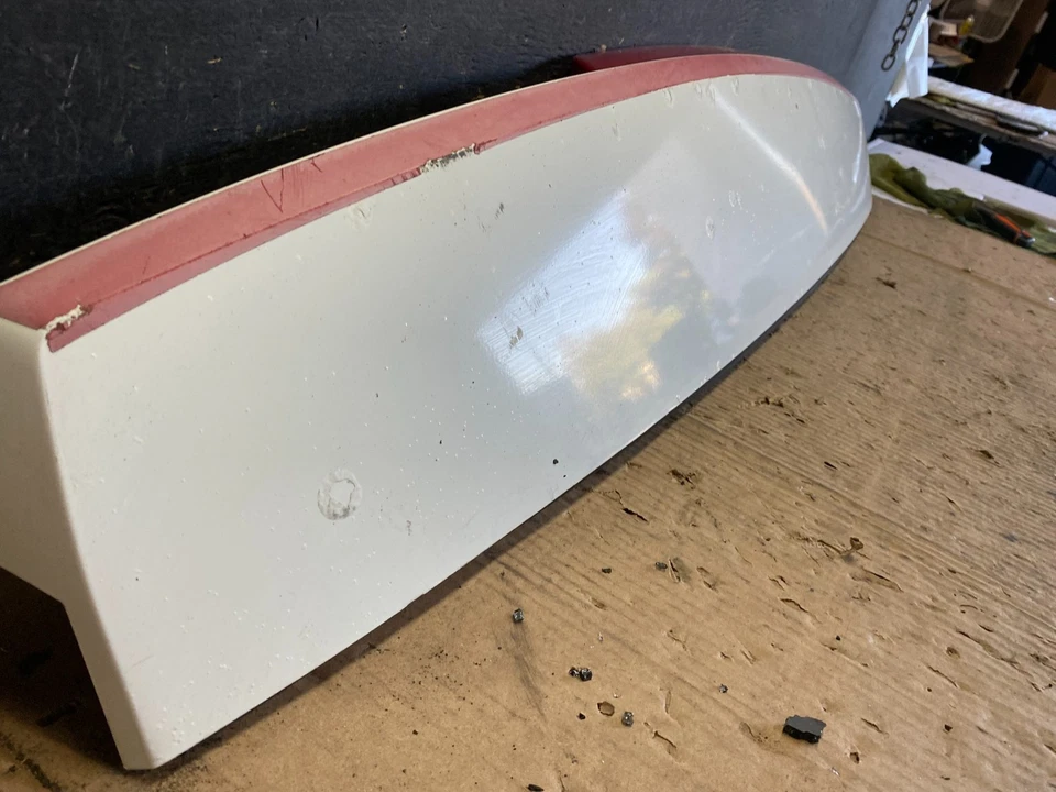 Chevrolet Tahoe Suburban Yukon 2007-2014 alerón ala tercera luz de freno S9837 DG Foto 4 de 4