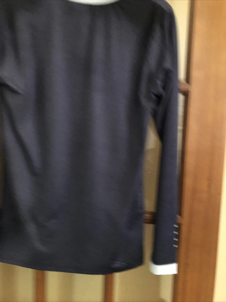 Traje para adolescentes/niños mayores - Camisa manga larga nueva sin etiquetas Foto 3 de 4