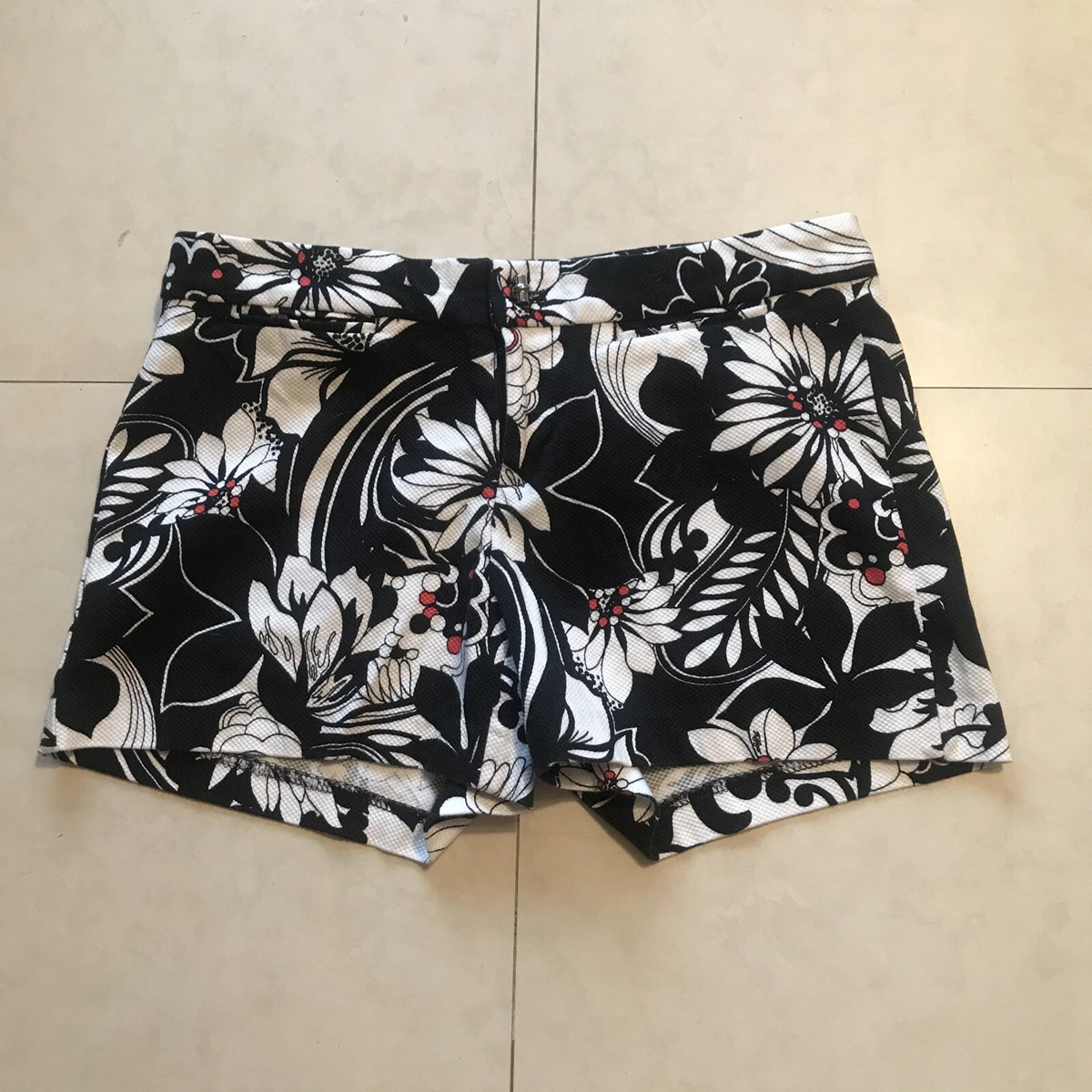 Tommy hilfiger hotsell floral shorts