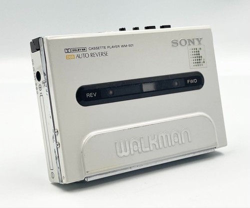 Junk SONY WM-501 Walkman portable cassette player - Picture 2 of 9