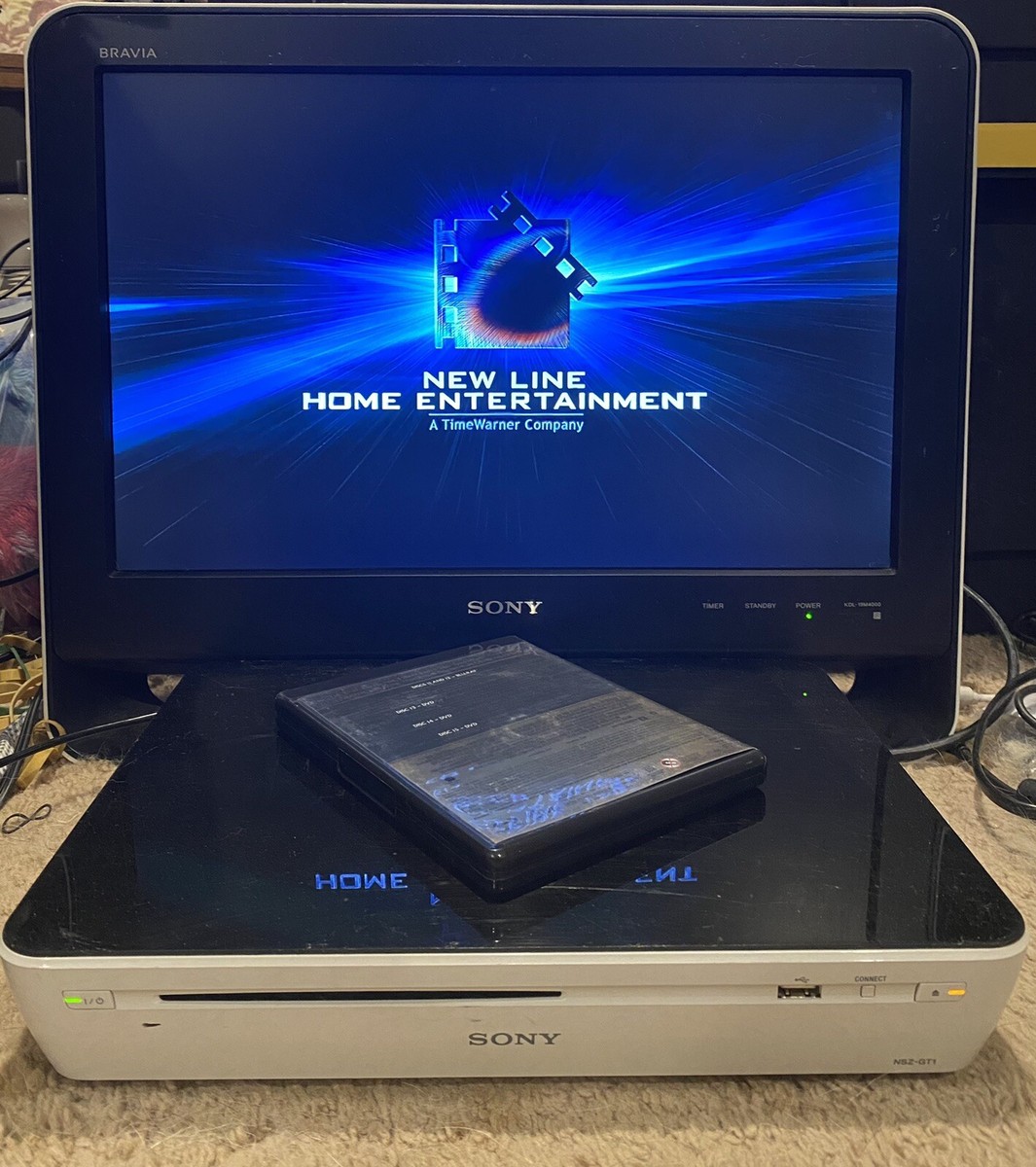 Sony NSZ-GT1 Blu-Ray Player Wifi Internet Google TV with Sony NSZ-GT1 Blu-Ray Player Wifi Internet Google TV with