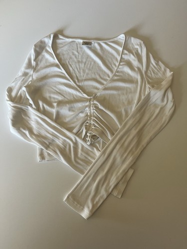 Aritzia Sunday Best Vida White Ribbed Long Sleeve Crop Top With Size Small (S)