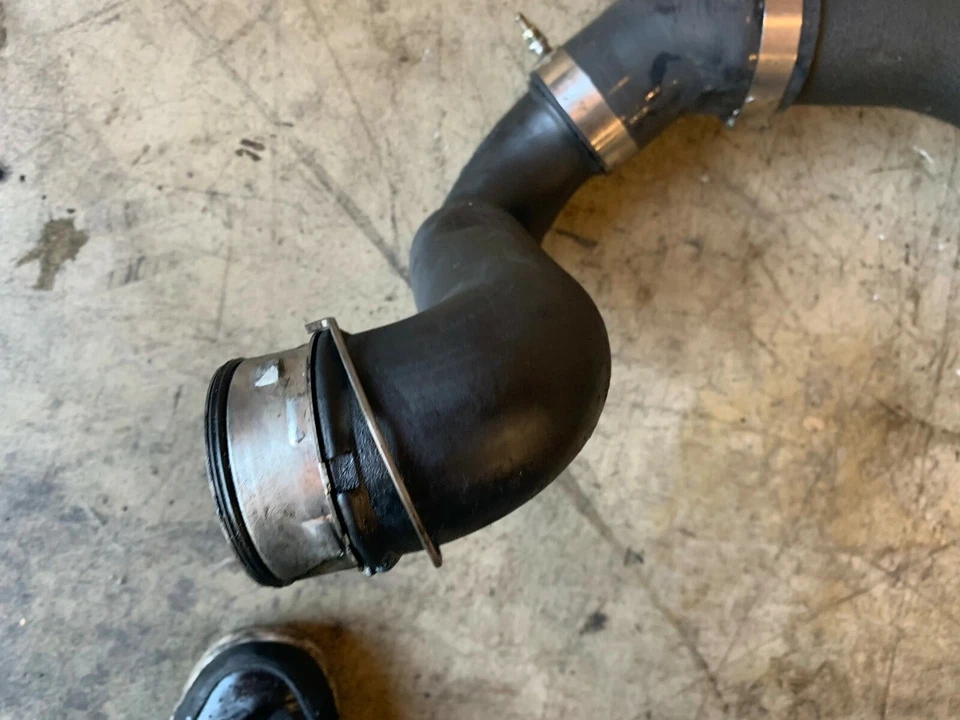 宝马 2007 - 2010 E90 E82 互感器装饰铝充电管组件 93K — 第 2/4 张图片