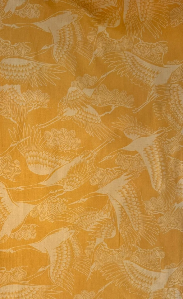 Cranes Tone on Tone 金色亚洲、日本织物 Kona Bay 绗缝 OOP BTFQ 罕见 — 第 2/3 张图片